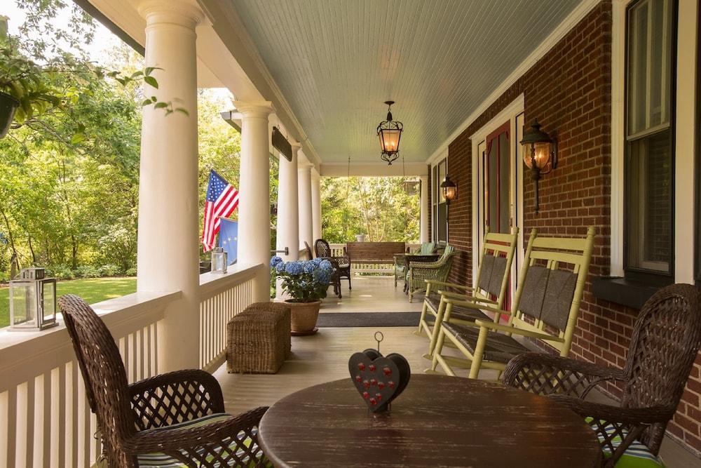 Sweet Biscuit Inn Asheville Exterior foto